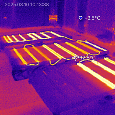 Demonstration of Heat Output from Traditional Heat Trace Cables vs. HeatDefender Thermal Radiation